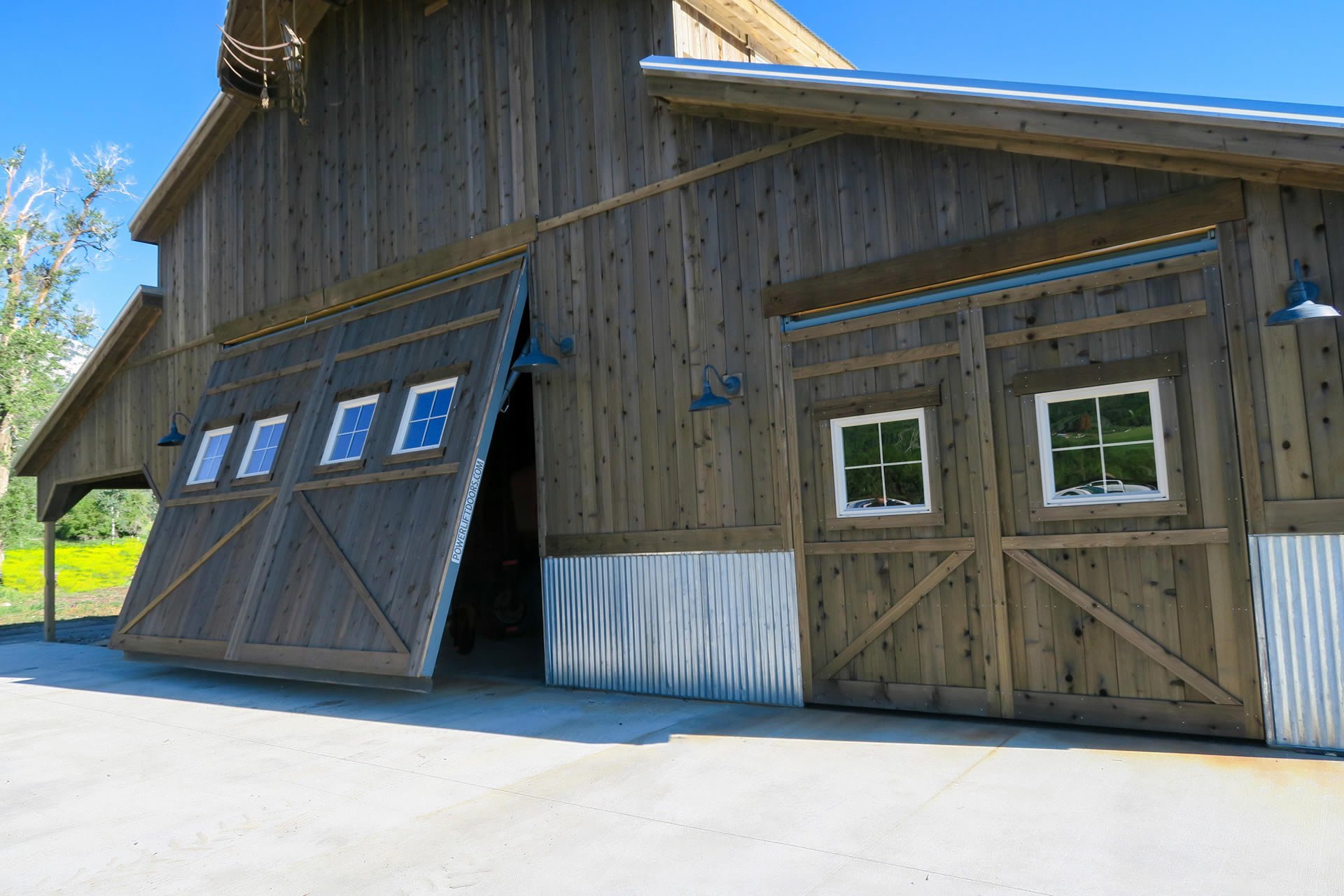 ‘New-Old’ Barn With Wood Doors